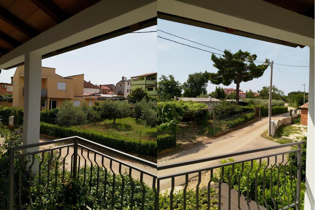 Happy Home Petrovija Exterior foto